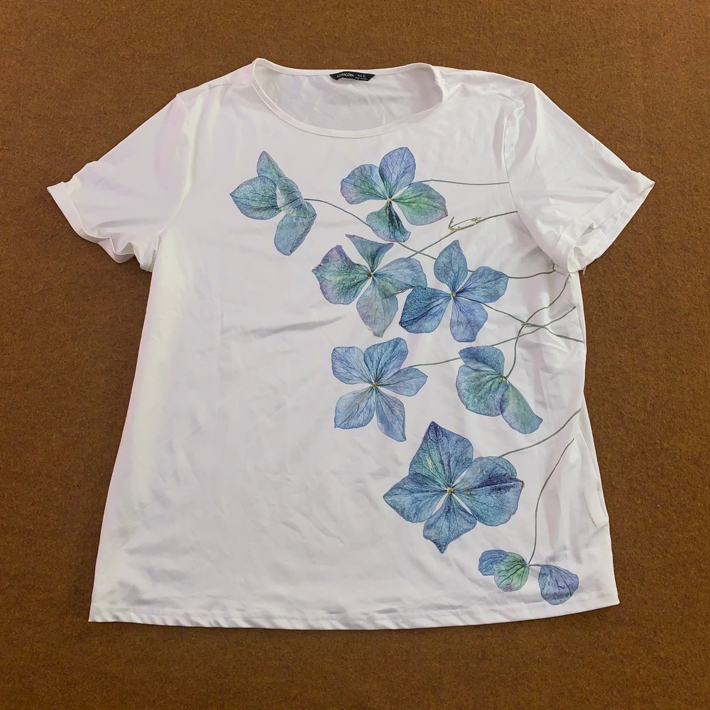 Noracora Womens Large White Blue Floral Hydrangea Short Sleeve T-Shirt